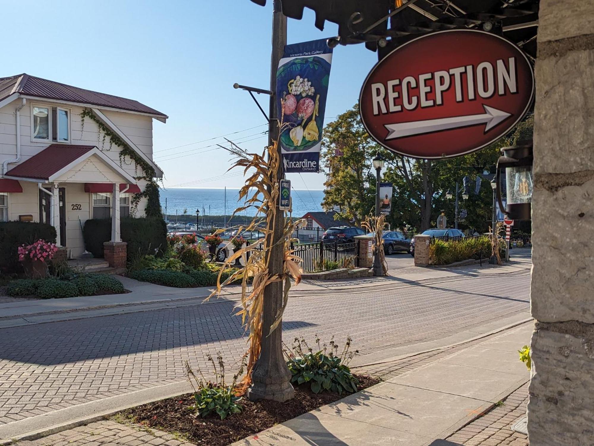 Inn At The Harbour Kincardine Exterior foto